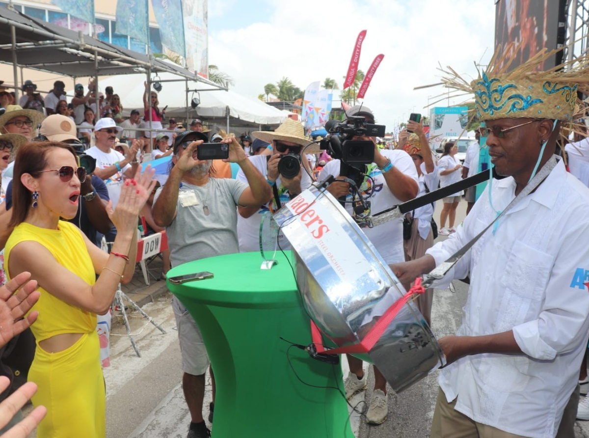 Aruba Tourism Authority cu magnifico honor na Aruba Invaders Steel Orchestra